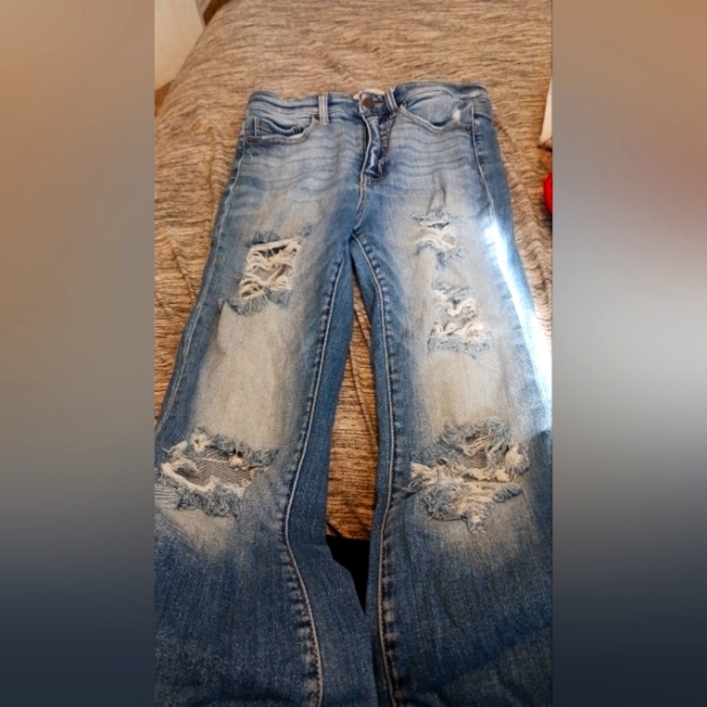 Buckle Jeans